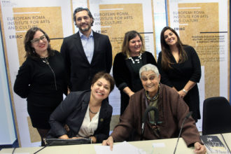 Visions for a New Humanity: Gayatri Chakravorty Spivak and Roma Feminist Scholars Contemplate the Future