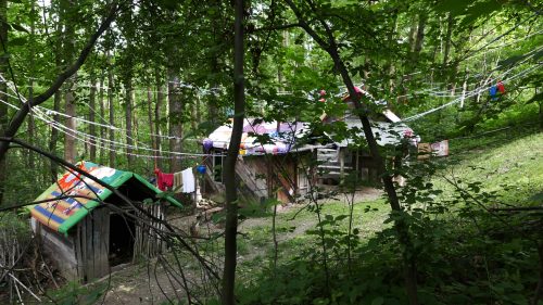 Dismantling ethnography, decolonising the museum, flipping the map:  Wesiune thana / Place in the Woods by Małgorzata Mirga-Tas